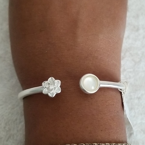 New Lucky Brand Flower & Stone Cuff Bracelet - Picture 2 of 6